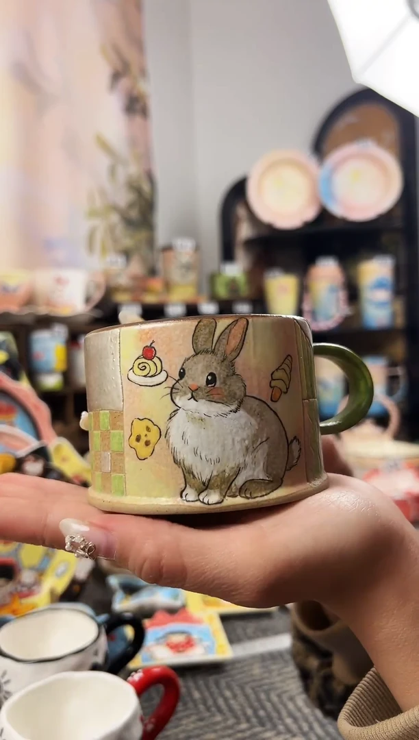 景德镇设计款手绘杯杯