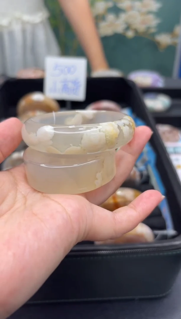 石英质玉手镯未镶嵌A38(57圈赠送镯心)