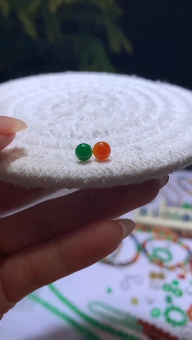 【闪购商品】定制翡翠未镶嵌5.7*两颗珠子280+28