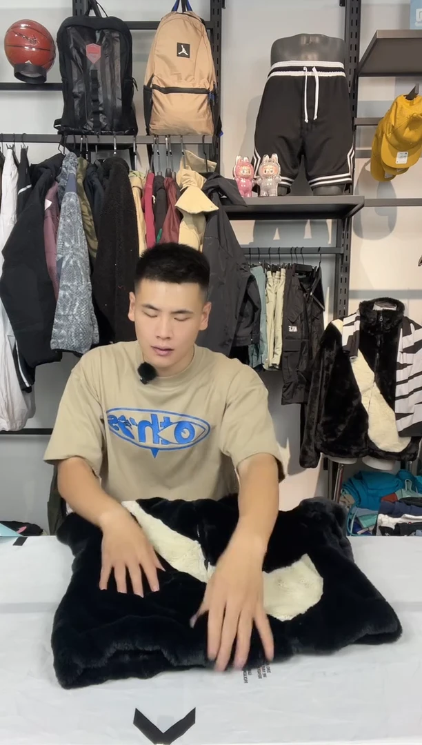 3764 编码 瑕疵修复以直播间为准 尺码s