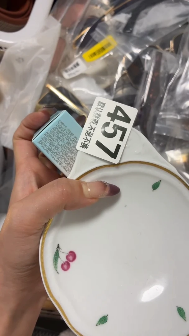 瓷片漂亮的东西快来带走吧