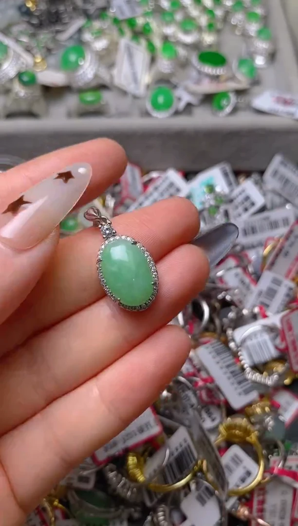 银S925镶嵌戒指翡翠百内无证书