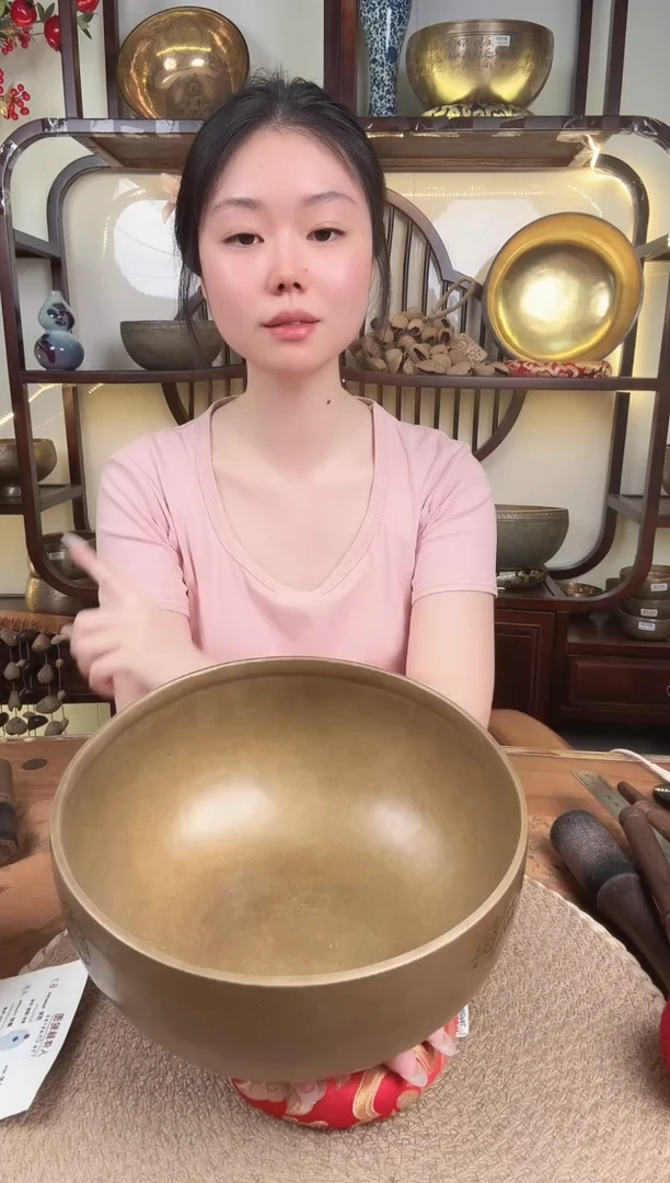 山*卡萨 颂钵 大师款