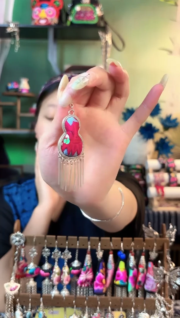 织绣彩云南阁非遗老绣670