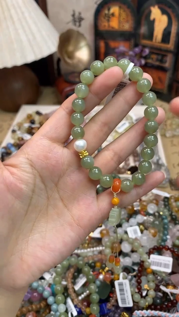 未镶嵌和田玉手饰274