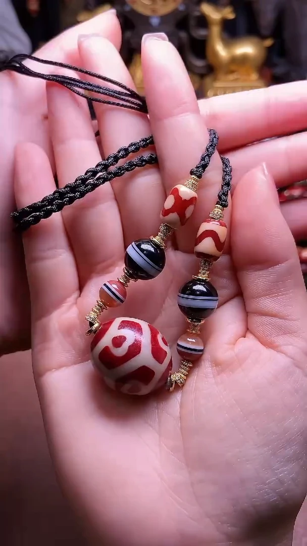 未镶嵌项链玛瑙/玉髓（覆膜）条纹玛瑙