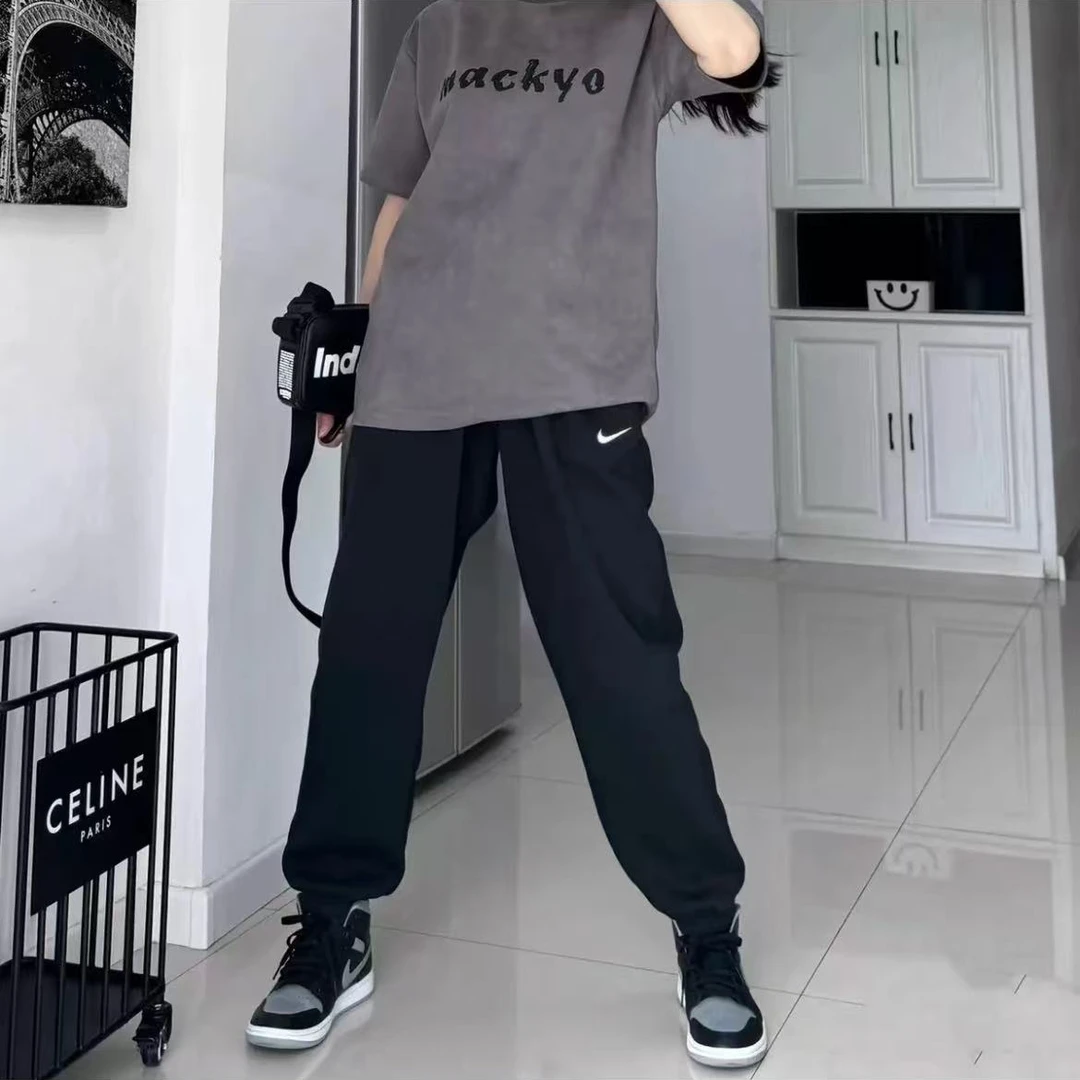 Nike耐克秋冬加绒休闲宽松刺绣小勾束脚针织卫裤DQ5888三色 tm