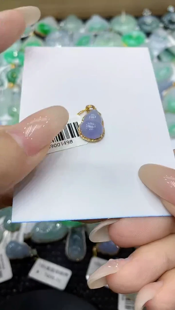 翡翠18K金镶嵌颈饰111111111111