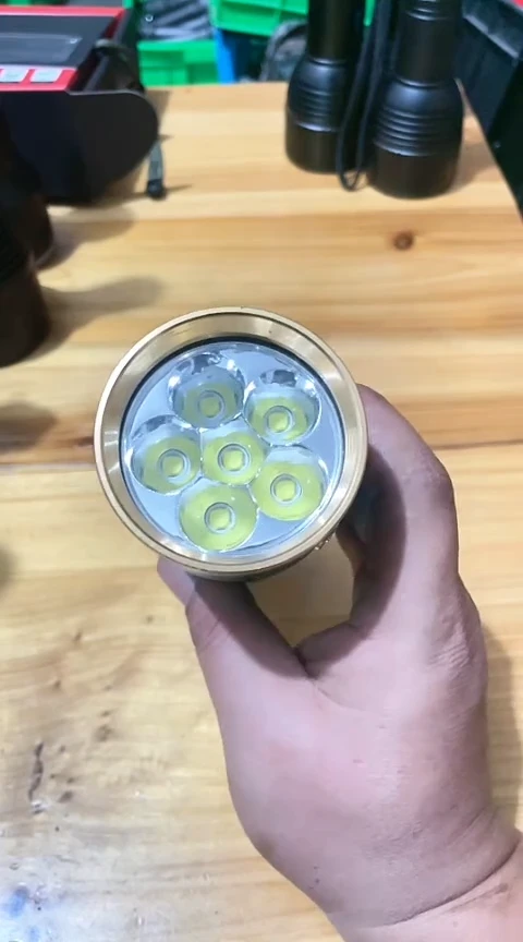 B195六灯珠不带电池