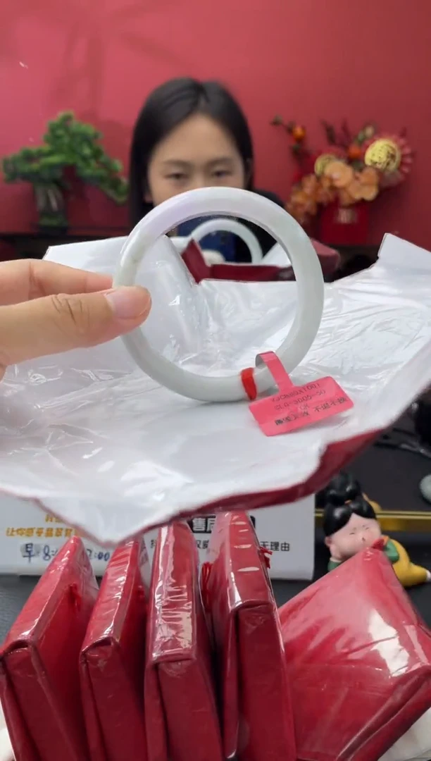 未镶嵌手镯翡翠4