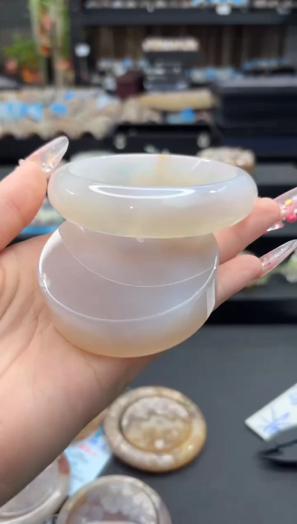 未镶嵌手镯石英质玉67(62圈赠送镯心)