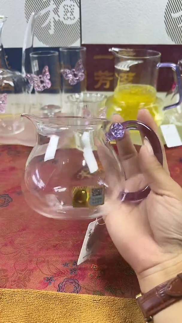 浮莲茶海浅紫。。。。。