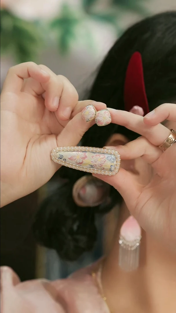 刺绣湘传礼名家宋锦耳钉加发夹