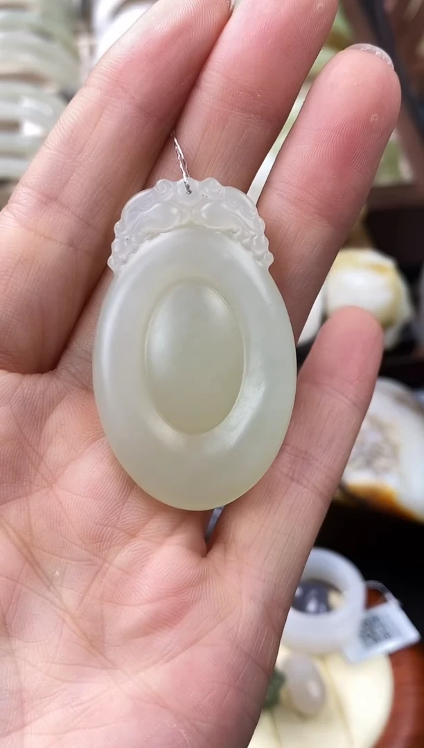 颈饰未镶嵌和田玉（白玉）福贝30.9*49.9mm