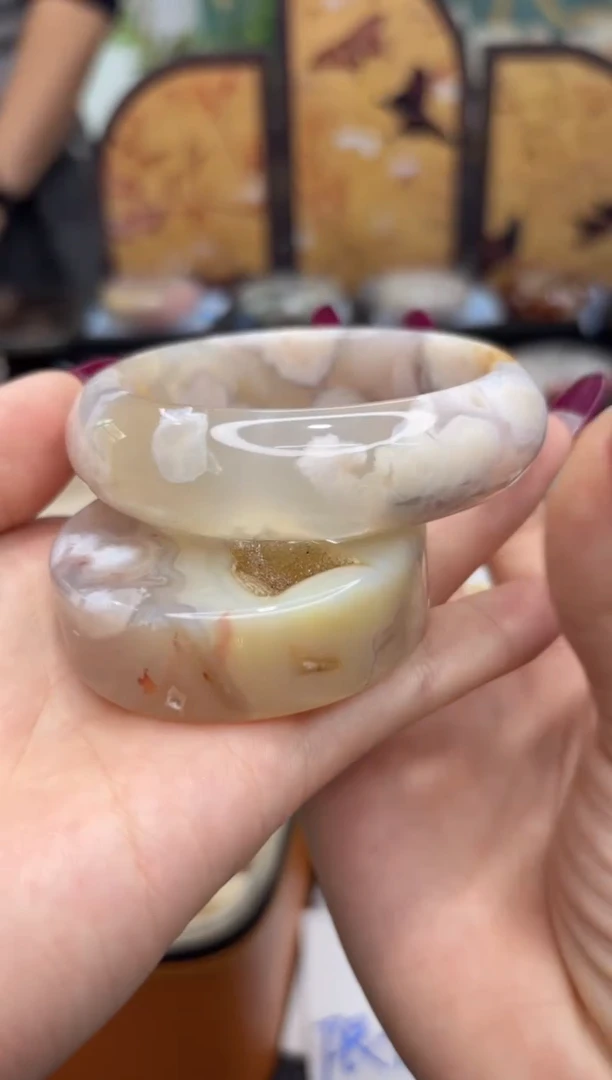 未镶嵌手镯石英质玉A128(57圈赠送镯心)