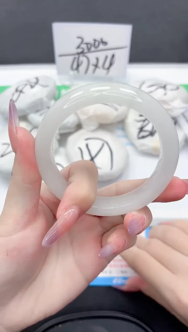 石英质玉手镯未镶嵌27-58.2