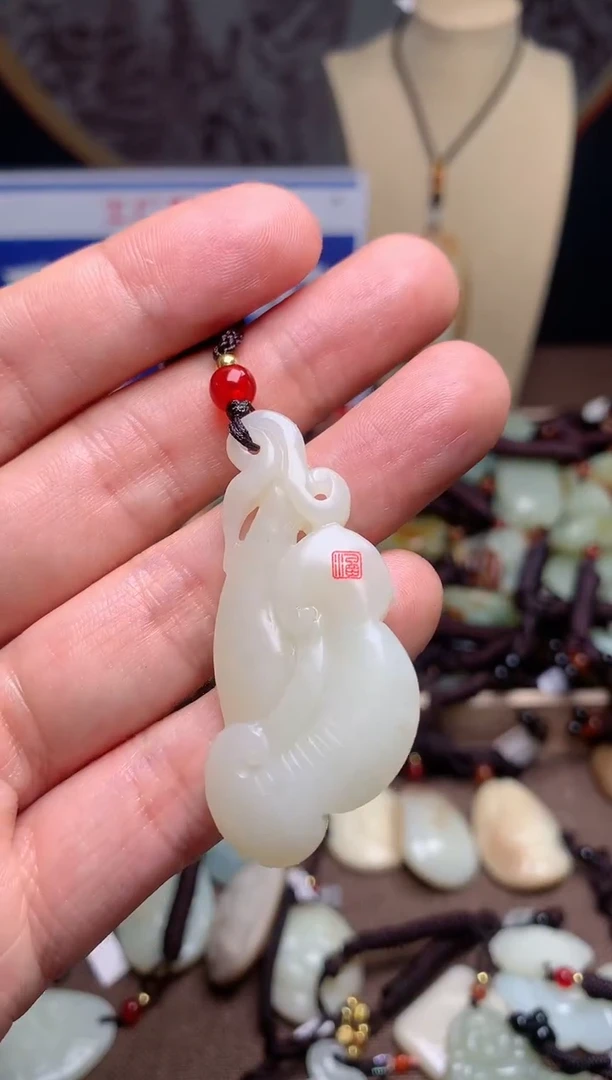 【闪购商品】和田玉颈饰未镶嵌1