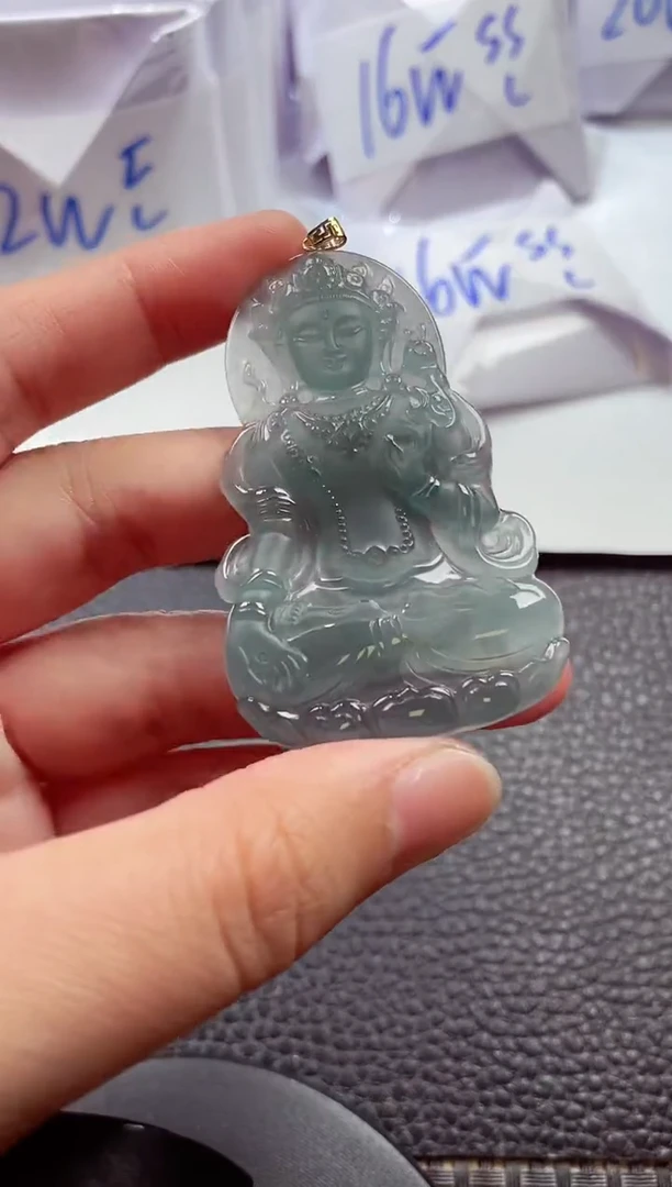 颈饰18K金镶嵌翡翠00006856