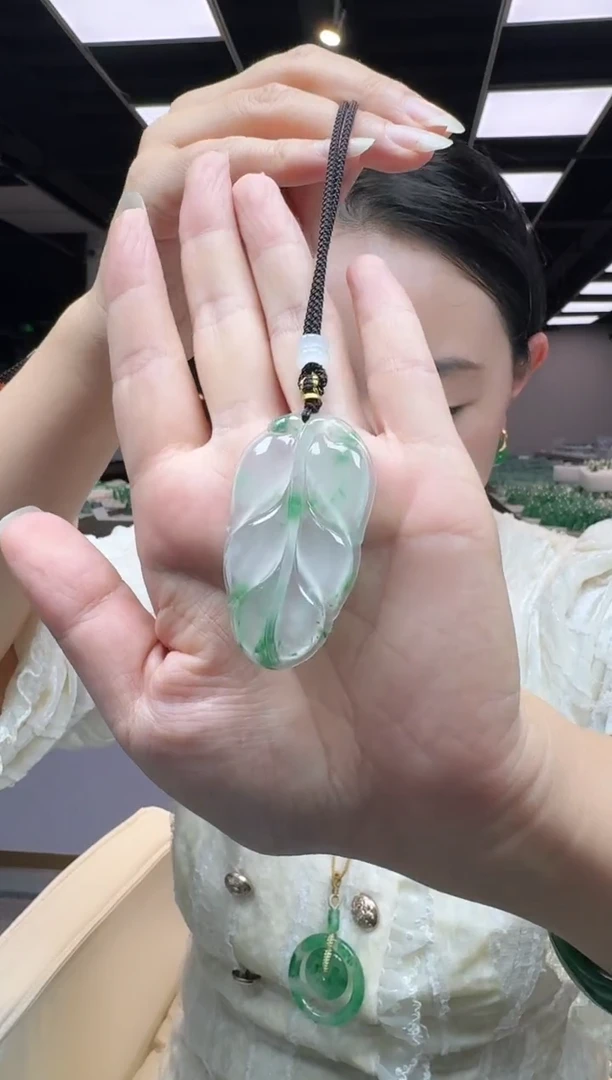 吊坠(不含链)未镶嵌石英质玉叶子