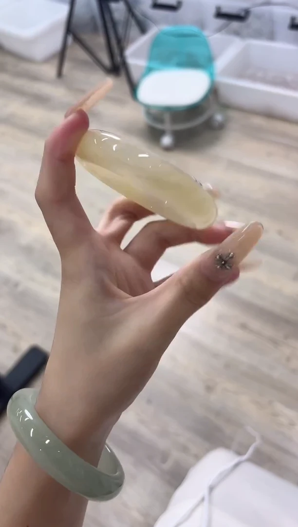 未镶嵌手镯石英质玉88-HU