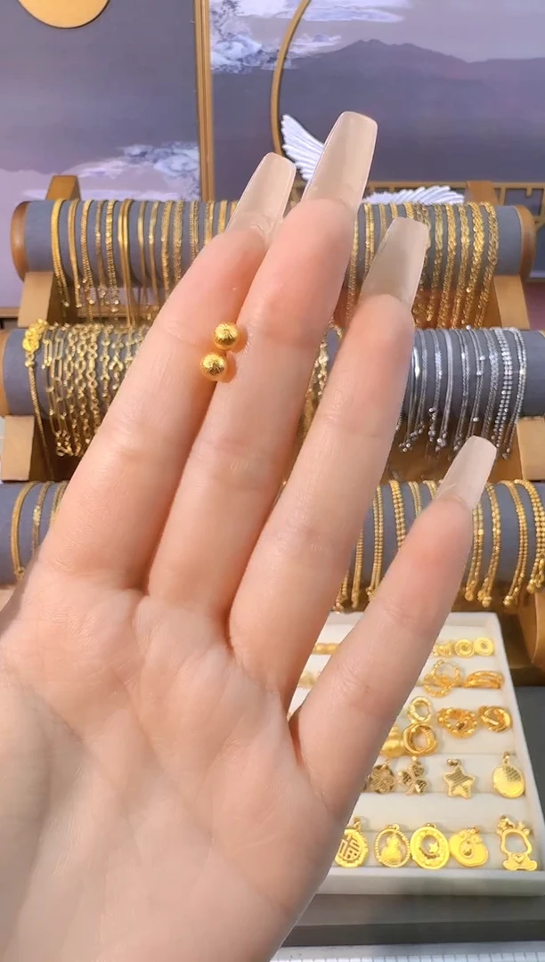 磨砂球球耳钉 0.59g