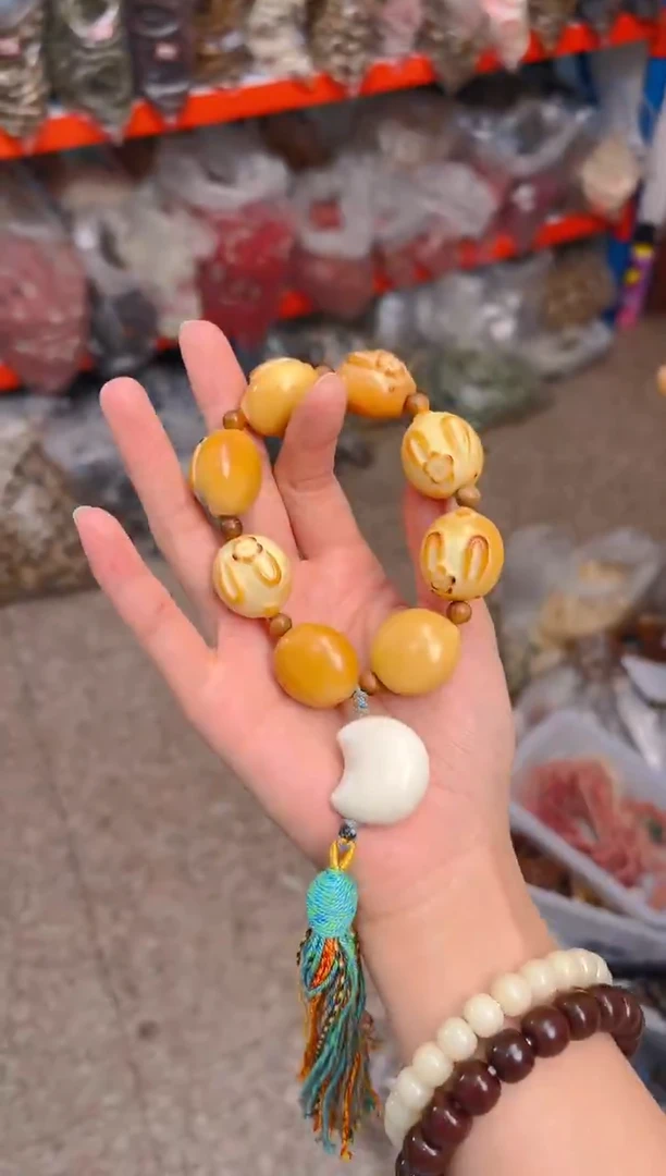 吊坠菩提根/象牙果新款小花兔小手持