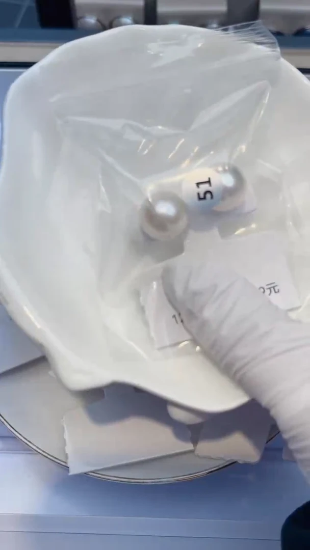 【闪购商品】银S925镶嵌淡水珍珠耳饰耳钉