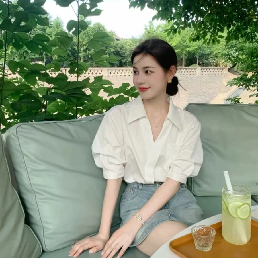 法式高级感V领短袖衬衫夏季休闲女气质轻熟上衣6587#嘉嘉bibi