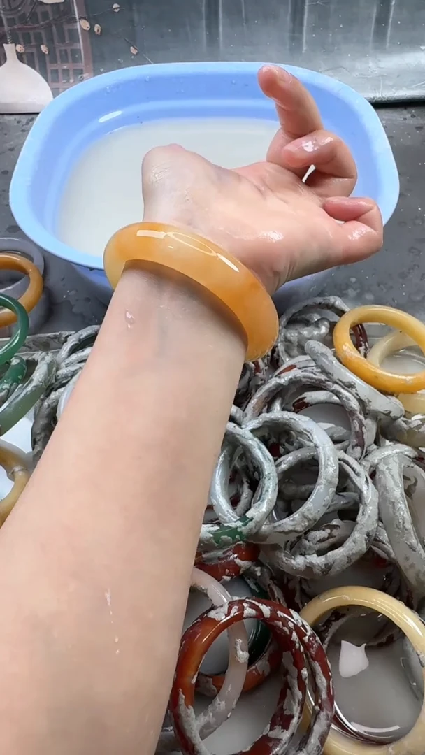 【闪购商品】石英质玉手镯未镶嵌66 6160