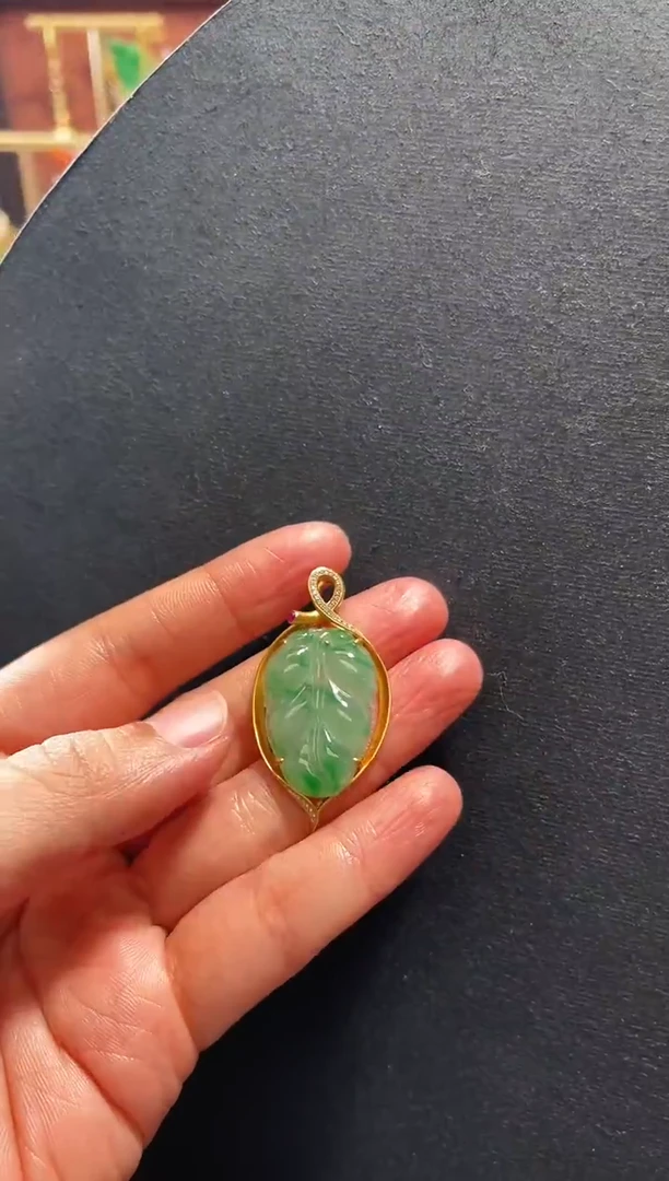 【闪购商品】翡翠颈饰18K金镶嵌支持48小时鉴赏