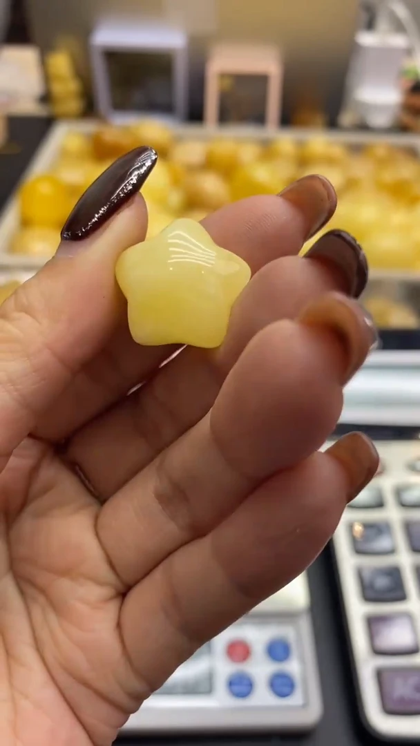 琥珀未镶嵌珠宝奇石272