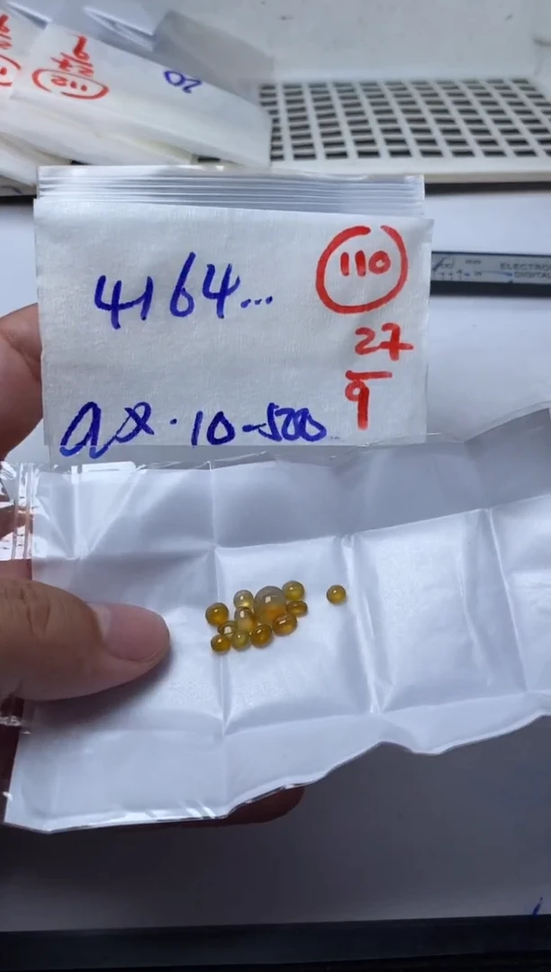 未镶嵌定制翡翠用****2缅甸天然翡翠A货110