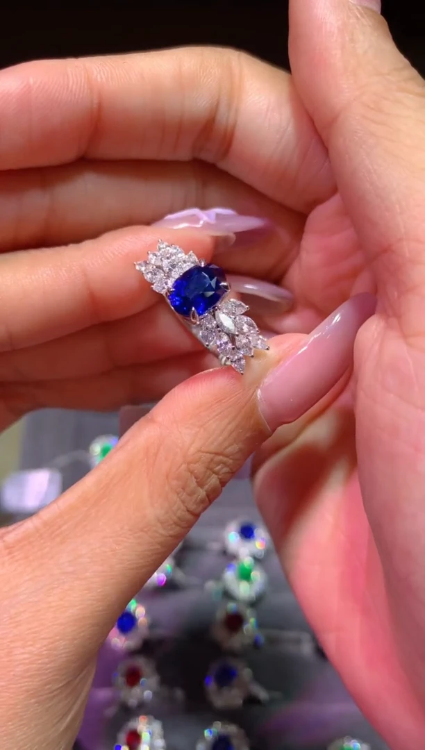 戒指蓝宝石14K金镶嵌2.03CT