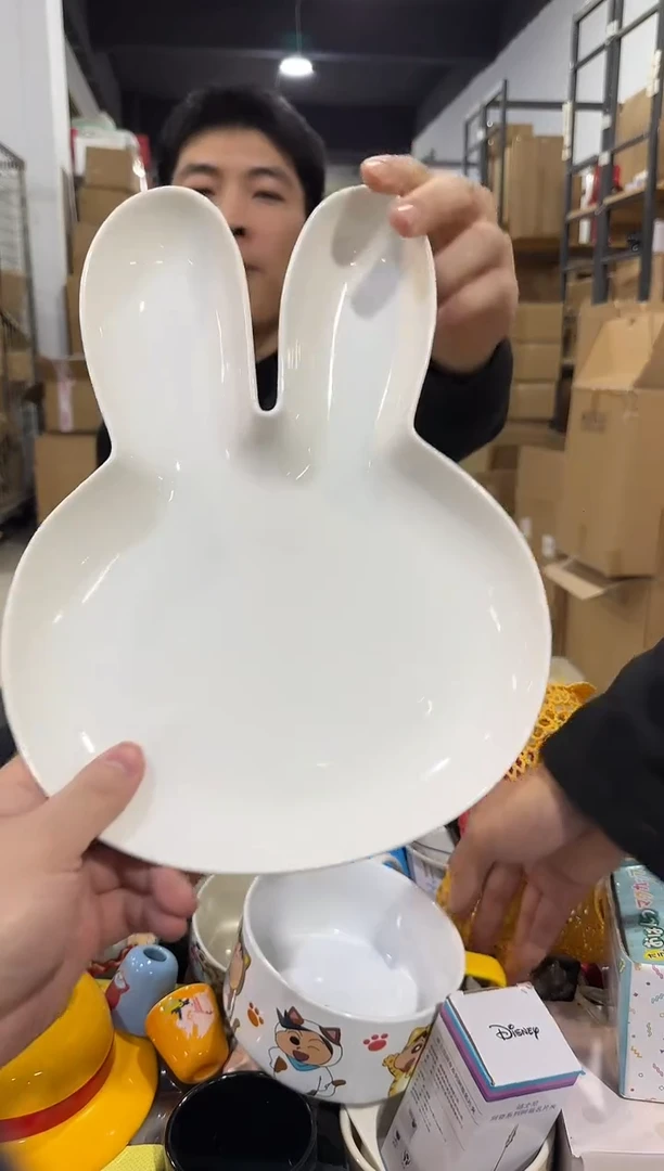 瓷片大号白色米菲兔盘子
