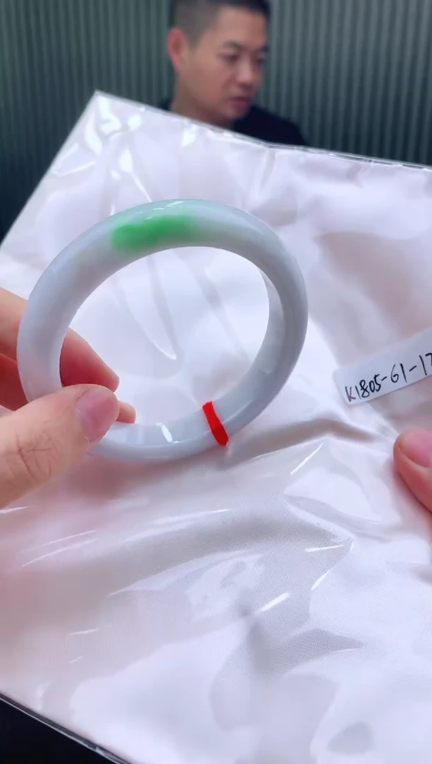 未镶嵌手镯翡翠61