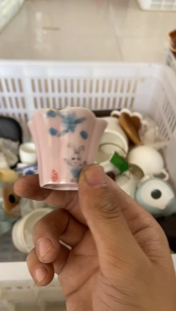 无运费险有瑕疵的摄影的产品有使用过的痕迹有点脏介意勿拍