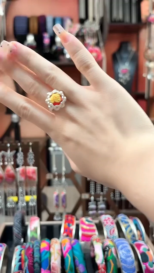 织绣云织谣民族风精美饰品33