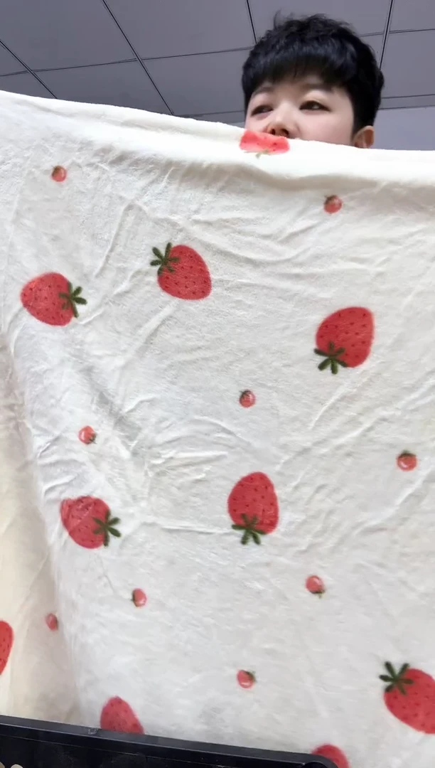 法兰绒1.5x2左右双面尺寸，材质以主播介绍为准