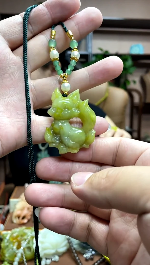 未镶嵌岫玉吊坠·2