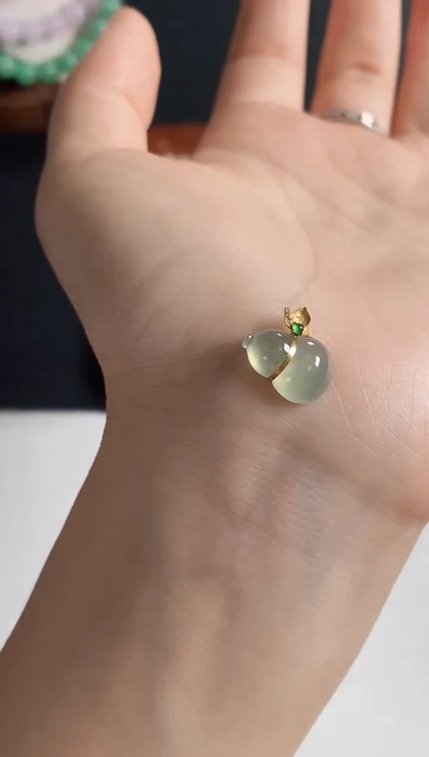 翡翠18K金镶嵌吊坠(不含链)缅甸翡翠