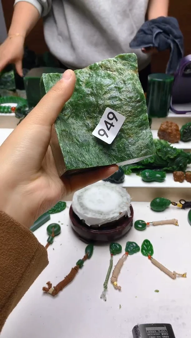 未镶嵌和田玉珠宝半成品1