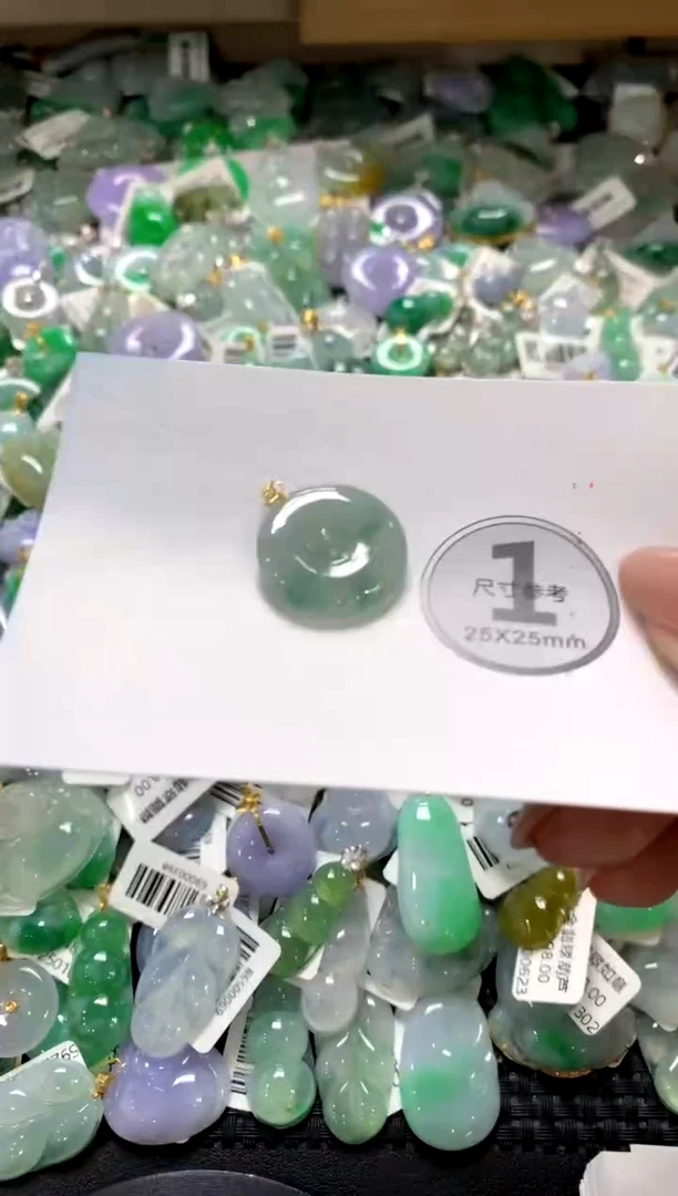 颈饰未镶嵌翡翠1111111111111111