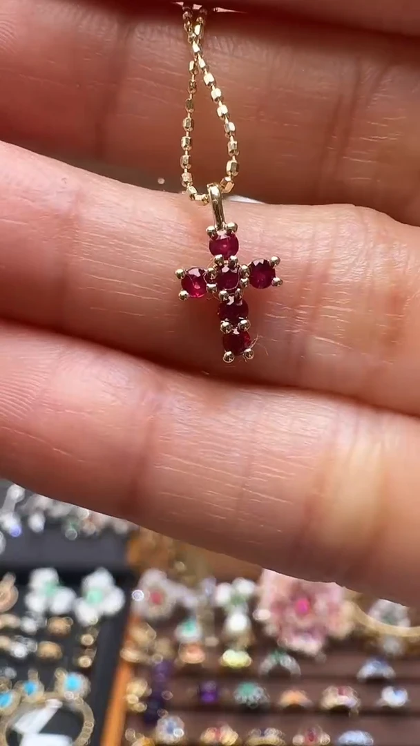 18K金镶嵌吊坠(不含链)红宝石18K金红宝吊坠