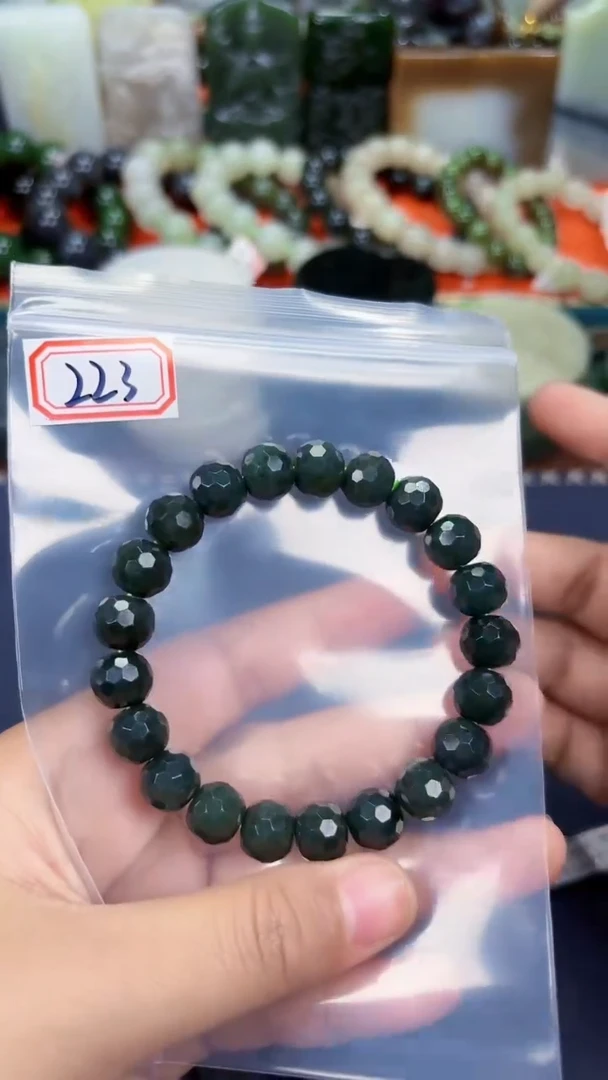 颈饰未镶嵌和田玉和田玉