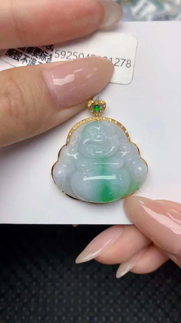 翡翠18K金镶嵌颈饰天然翡翠a货