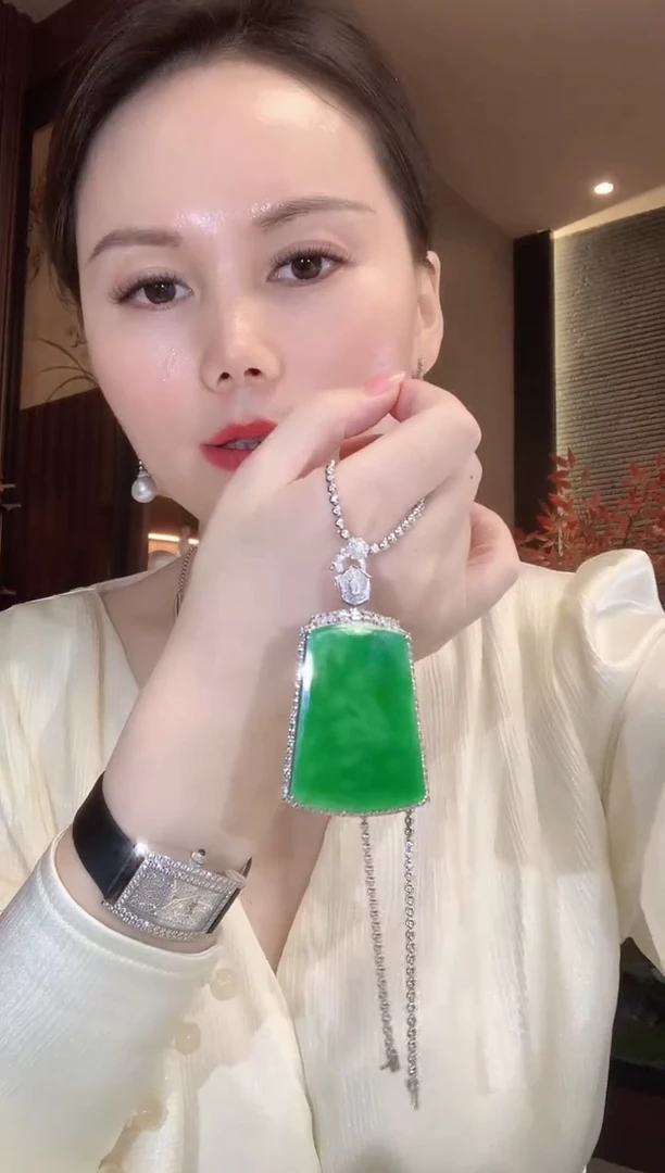 吊坠(不含链)18K金镶嵌翡翠A99