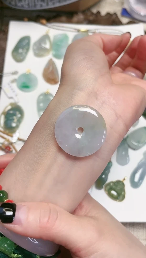 【闪购商品】翡翠吊坠(不含链)未镶嵌翡翠平安扣