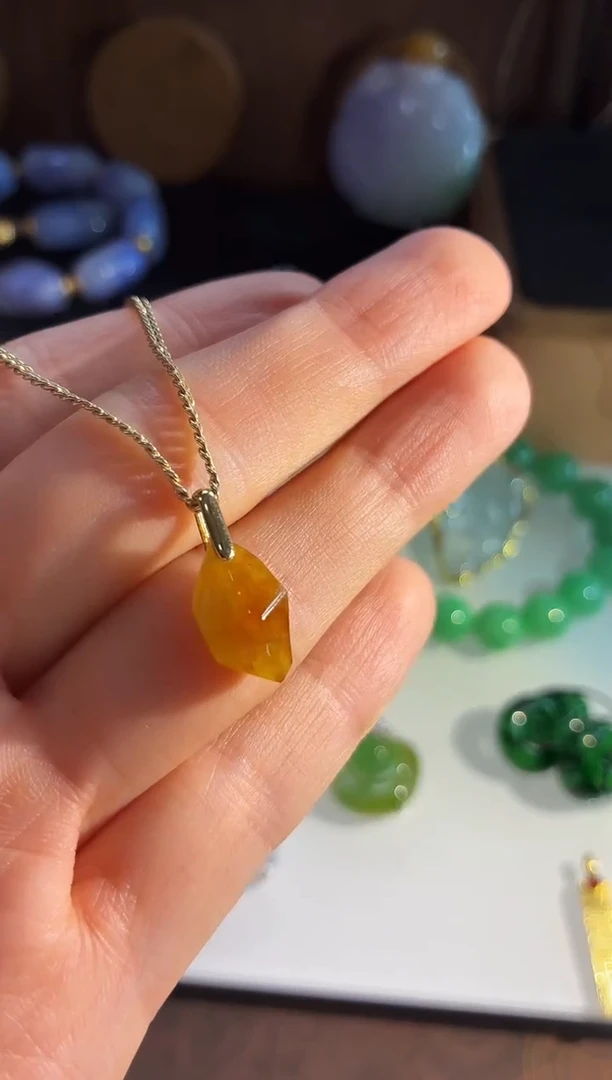 吊坠(不含链)18K金镶嵌翡翠吊坠