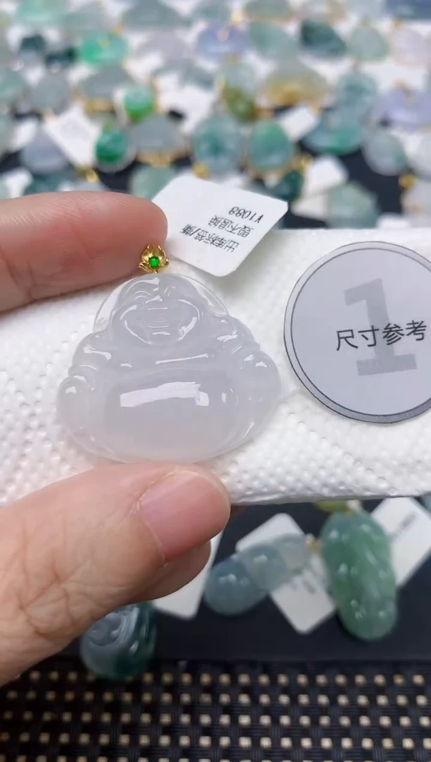 颈饰18K金镶嵌翡翠天然缅甸A货翡翠