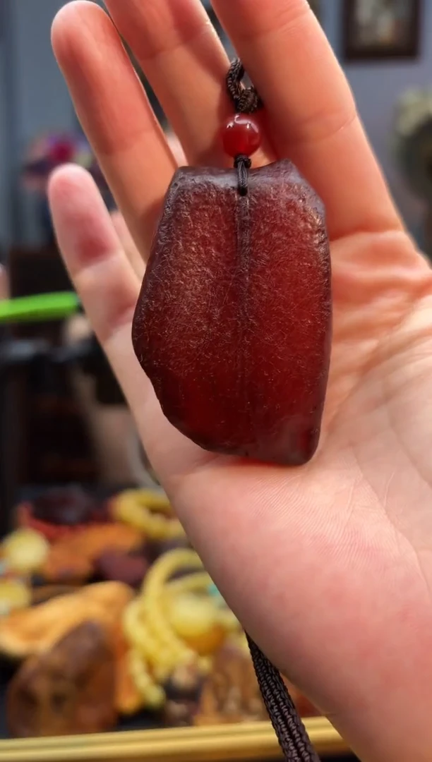 琥珀颈饰未镶嵌吊坠